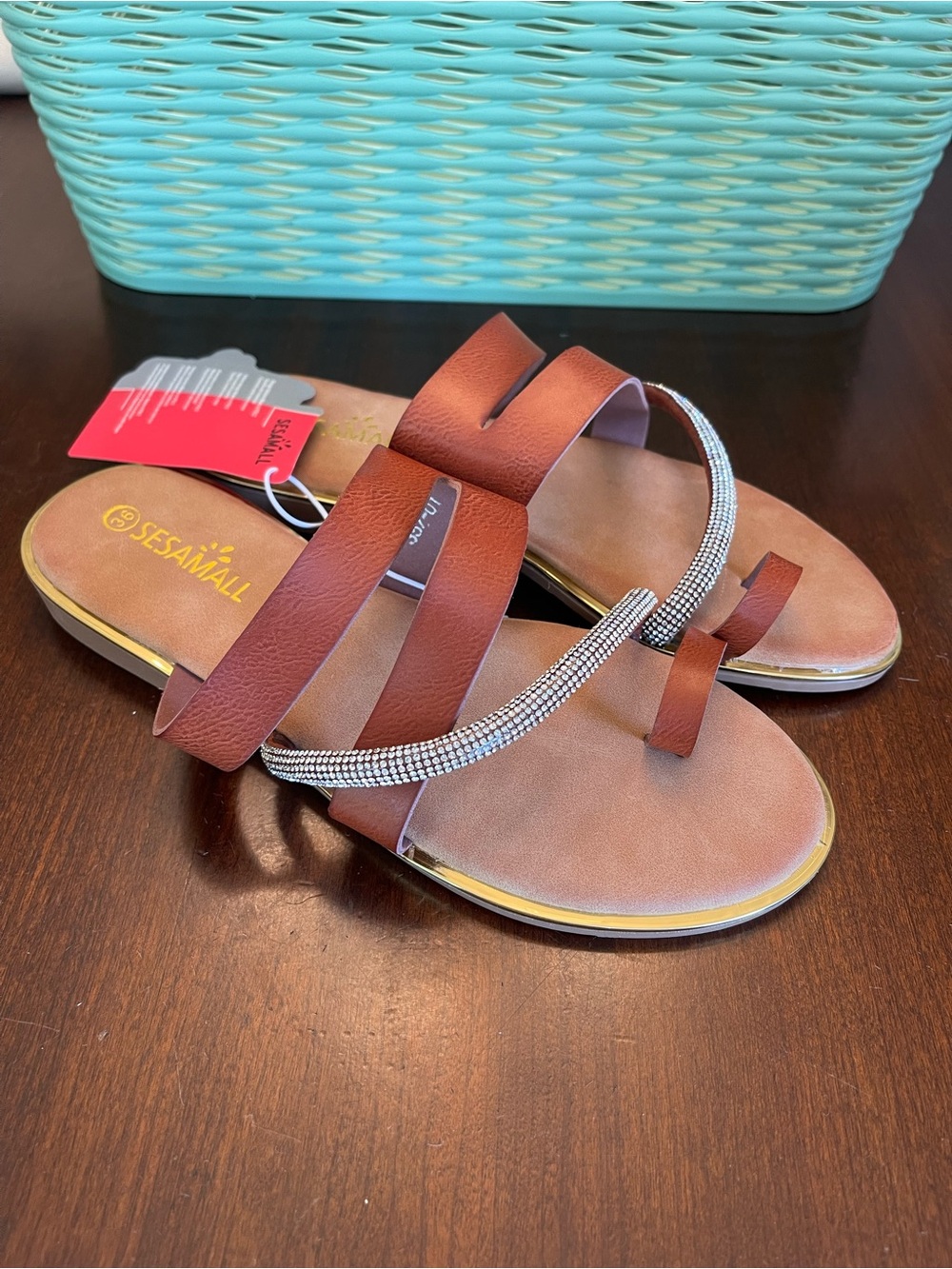 NWT Sesamall Item 357-01 Women's Brown Rhinestone Toe-Loop Sandals - Picture 4 of 10